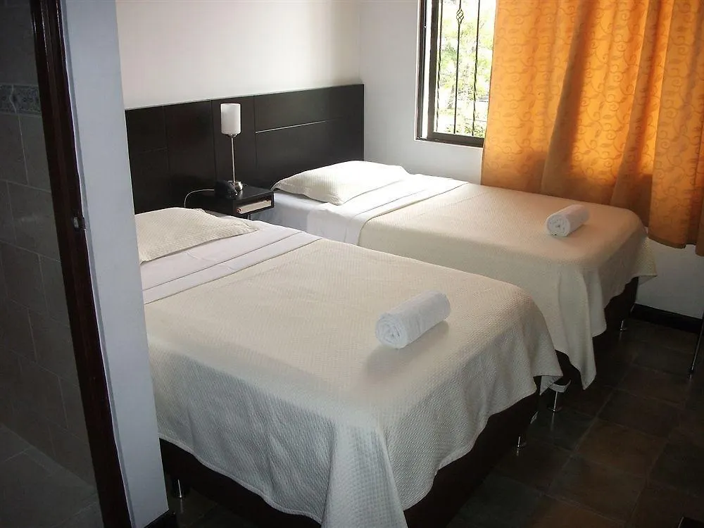 Hotel Champagnat Cali